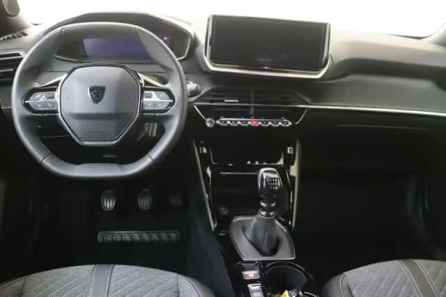 Peugeot 2008 (2025) thumbnail 5