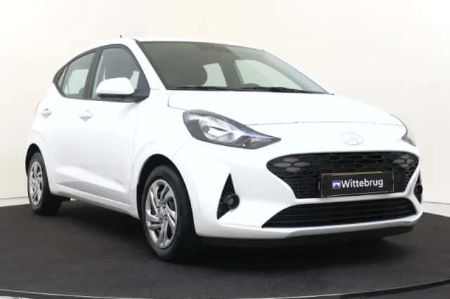 Hyundai i10 (2023) thumbnail 3