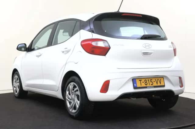 Hyundai i10 (2023) thumbnail 4