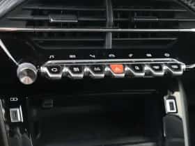 Peugeot 208 (2021) thumbnail 27
