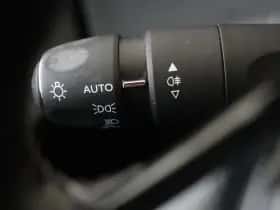 Peugeot 208 (2021) thumbnail 30