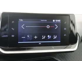 Peugeot 208 (2023) thumbnail 17