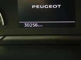 Peugeot 208 (2023) thumbnail 8