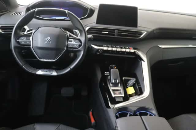 Peugeot 5008 (2021) thumbnail 5