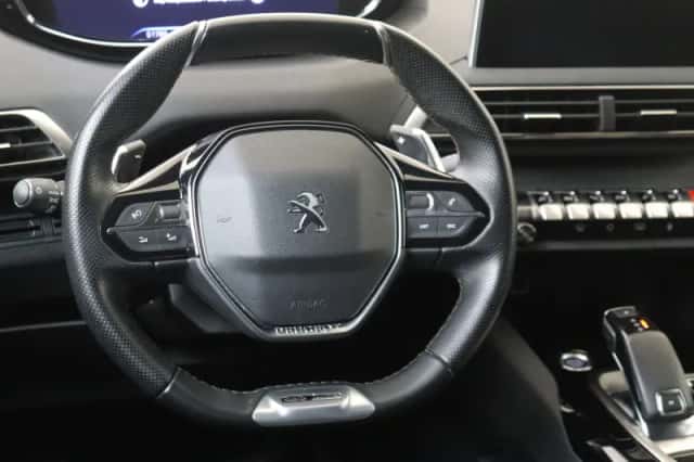 Peugeot 5008 (2021) thumbnail 6