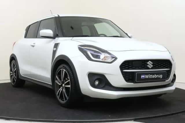 Suzuki Swift (2021) thumbnail 3