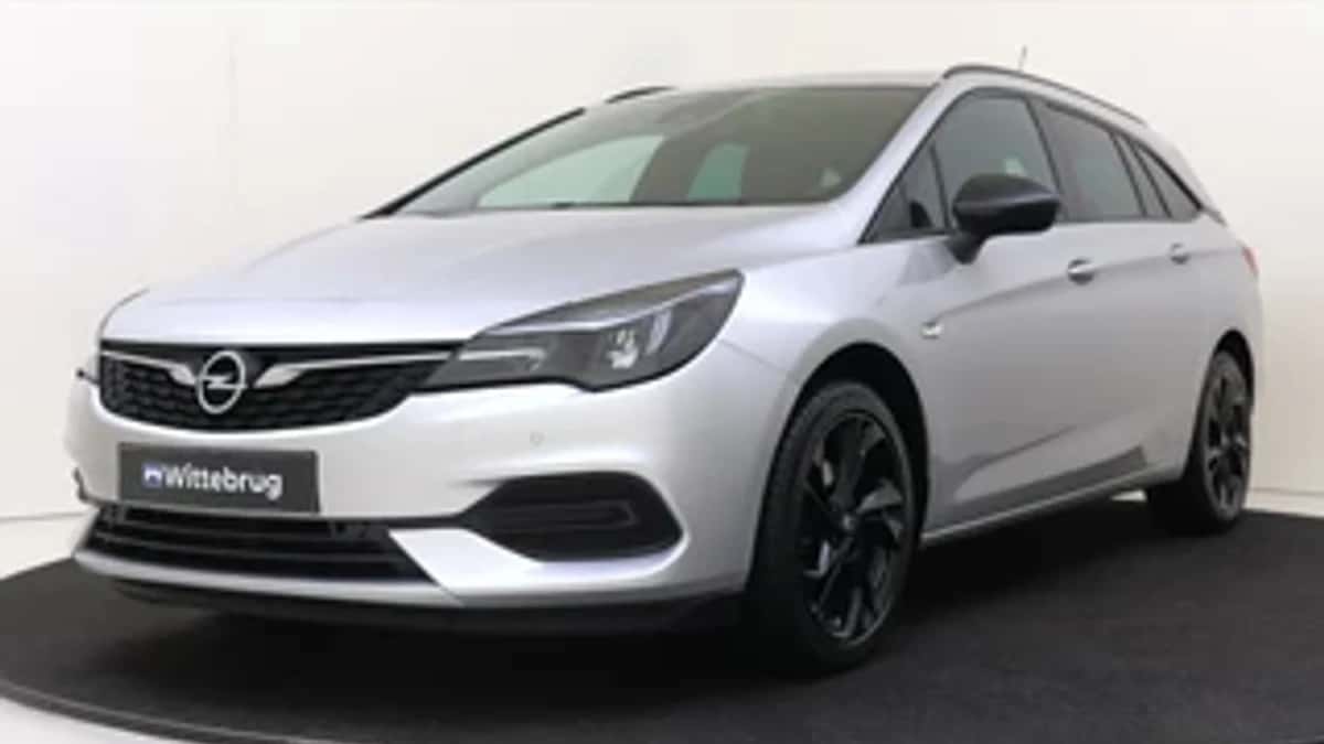 Opel Astra (2021) — foto 1