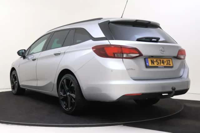 Opel Astra (2021) thumbnail 4