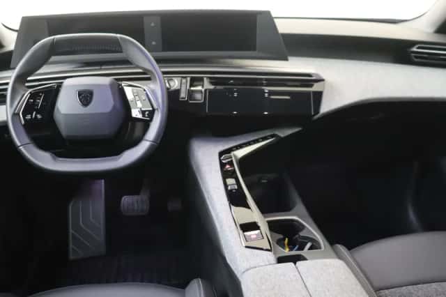 Peugeot 5008 (2025) thumbnail 5