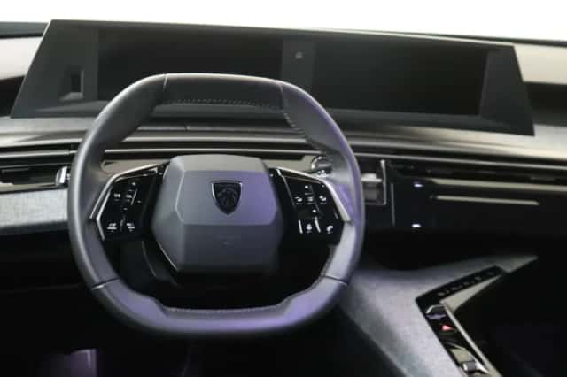 Peugeot 5008 (2025) thumbnail 6