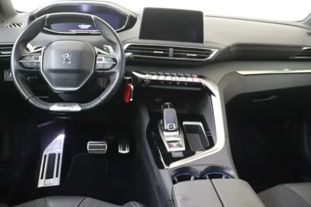 Peugeot 3008 (2018) thumbnail 5