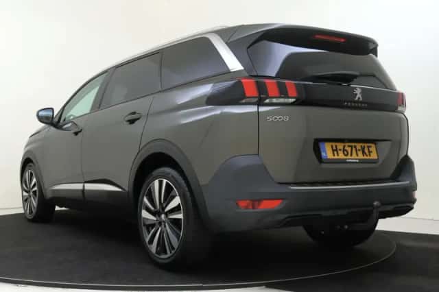 Peugeot 5008 (2020) thumbnail 4