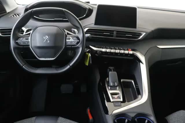 Peugeot 5008 (2020) thumbnail 5
