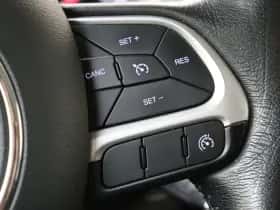 Jeep Renegade (2015) thumbnail 21