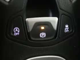 Jeep Renegade (2015) thumbnail 24