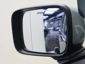 Jeep Renegade (2015) thumbnail 25