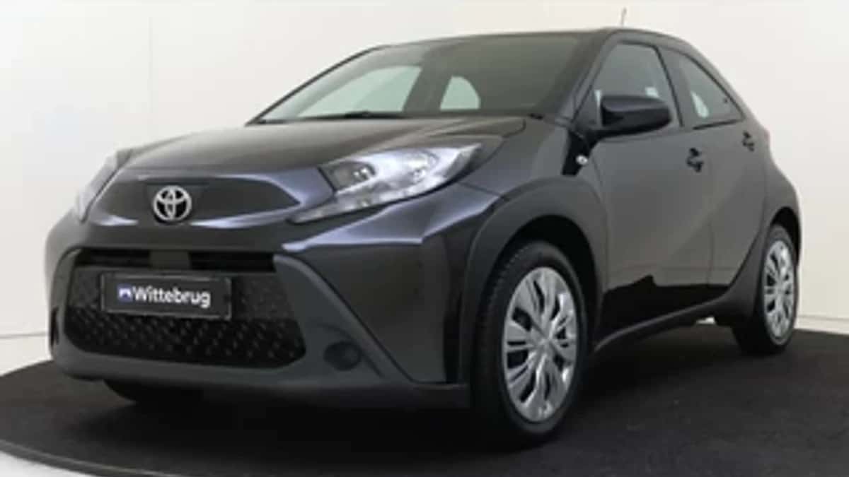 Toyota Aygo (2023) — foto 1