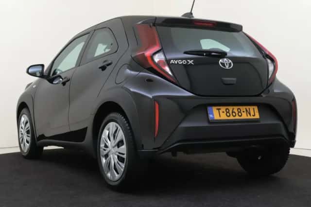 Toyota Aygo (2023) thumbnail 4