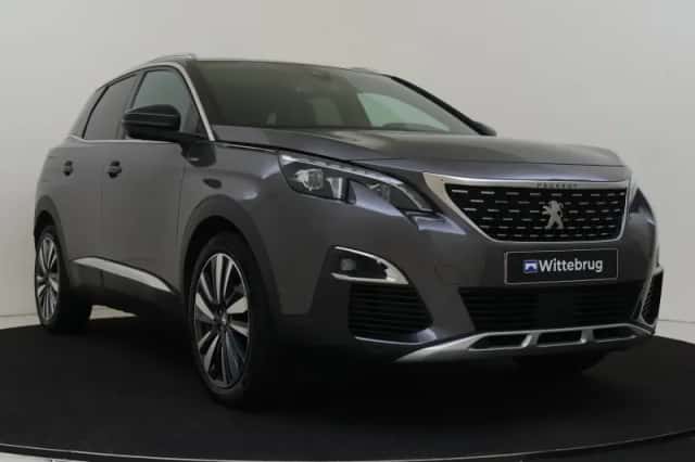 Peugeot 3008 (2018) thumbnail 3