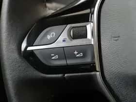 Peugeot 208 (2023) thumbnail 21