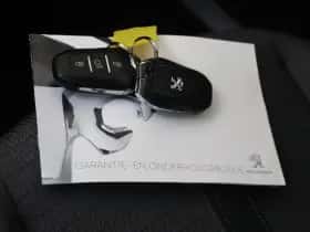 Peugeot e-2008 (2021) thumbnail 26