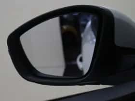 Peugeot e-2008 (2021) thumbnail 29
