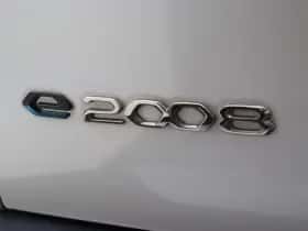 Peugeot e-2008 (2021) thumbnail 33