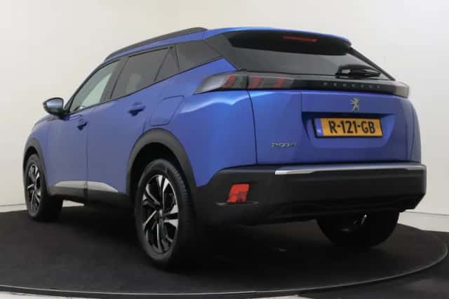 Peugeot 2008 (2022) thumbnail 4