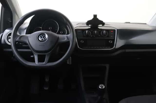 Volkswagen Up! (2023) thumbnail 5