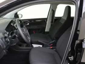 Volkswagen Up! (2023) thumbnail 10