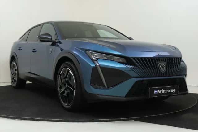 Peugeot 408 (2025) thumbnail 3