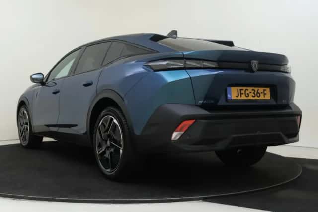 Peugeot 408 (2025) thumbnail 4