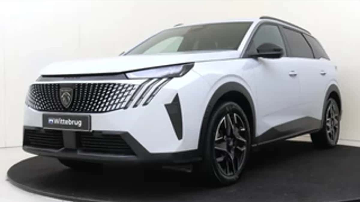 Peugeot 5008 (2025) — foto 1