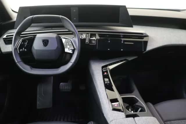 Peugeot 5008 (2025) thumbnail 5