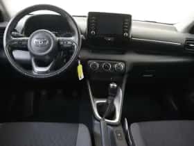 Toyota Yaris (2023) thumbnail 5