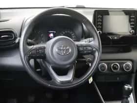 Toyota Yaris (2023) thumbnail 6