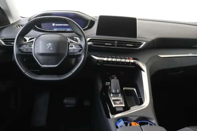 Peugeot 3008 (2019) thumbnail 5