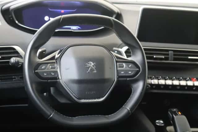 Peugeot 3008 (2019) thumbnail 6