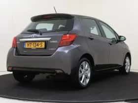 Toyota Yaris (2016) thumbnail 11