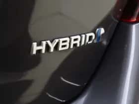 Toyota Yaris (2016) thumbnail 32
