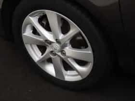 Toyota Yaris (2016) thumbnail 33