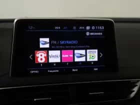 Peugeot 3008 (2018) thumbnail 16