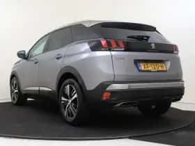 Peugeot 3008 (2018) thumbnail 4