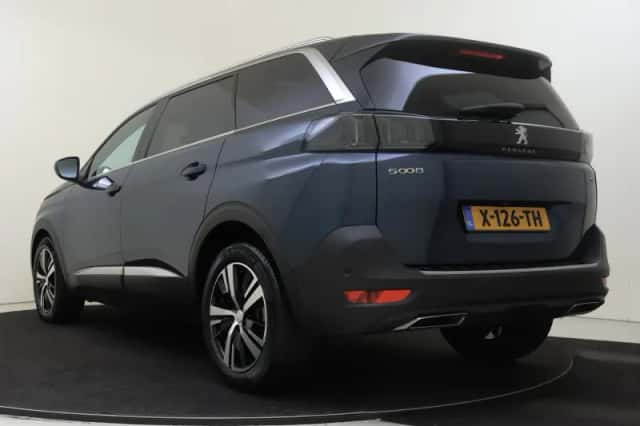 Peugeot 5008 (2024) thumbnail 4
