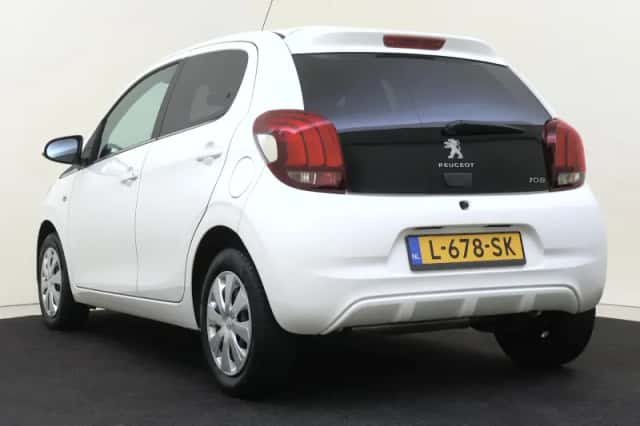 Peugeot 108 (2021) thumbnail 4