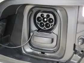 Peugeot e-2008 (2021) thumbnail 36