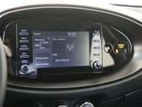 Toyota Aygo (2023) thumbnail 18