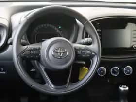 Toyota Aygo (2023) thumbnail 6