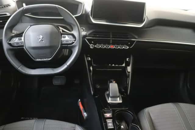 Peugeot e-2008 (2021) thumbnail 5