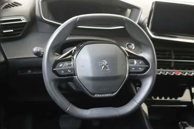 Peugeot e-2008 (2021) thumbnail 6
